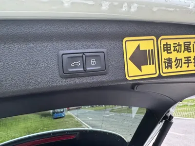 Audi Q3 2025, 11600 км, за 125000 CNY - фото 21