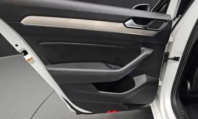 Volkswagen Passat 2018, 15607 км, за 21700000 KRW - фото 25