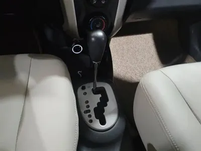 Toyota Yaris 2013, 55000 км, за 21200 CNY - фото 16