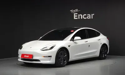 Tesla Model 3 · 2022 год