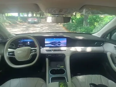 Roewe D7 2025, 7000 км, за 71200 CNY - фото 10