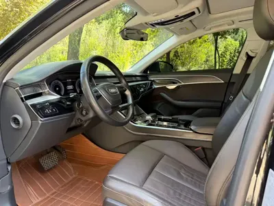 Audi A8 2018, 120000 км, за 232300 CNY - фото 6