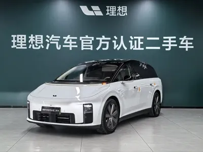 Li Auto 理想i8 2025, 5500 км, за 308800 CNY - фото 1