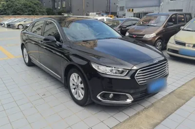 Ford Taurus 2017, 138700 км, за 60719.46 CNY