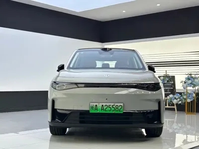 Leapmotor Leapmotor C10 2026, 4600 км, за 124800 CNY