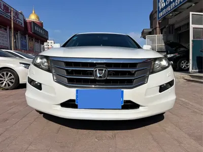 Honda Crosstour 2012, 130000 км, за 28500 CNY