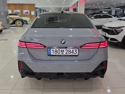 BMW 5-Series 2025, 12381 км, за 89900000 KRW - фото 4