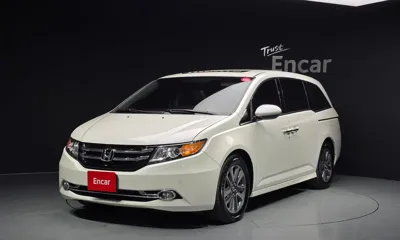 Honda Odyssey · 2015 год