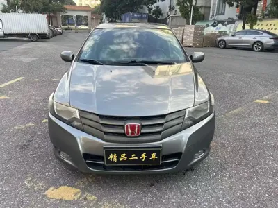 Honda City Classic 2010, 136000 км, за 15800 CNY