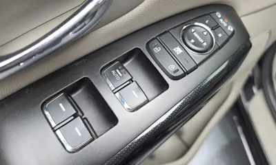Kia Canival 2017, 62413 км, за 11500000 KRW - фото 14