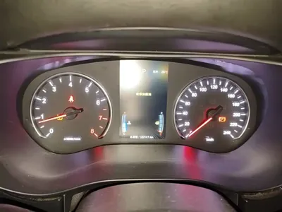 BYD MAX 2019, 120100 км, за 28300 CNY - фото 18