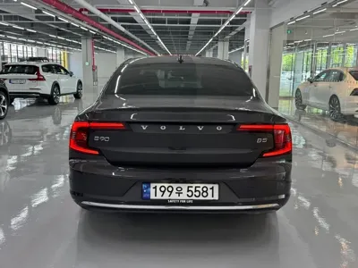 Volvo S90 2024, 16774 км, за 48000000 KRW