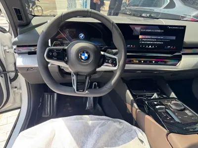 BMW 5-Series 2026, 1000 км, за 65000000 KRW - фото 6