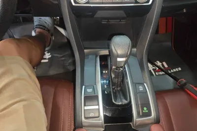 Honda Civic 2019, 35400 км, за 77653.2 CNY - фото 21
