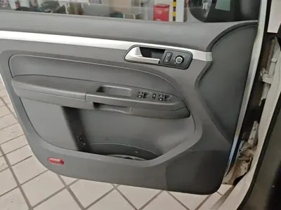Volkswagen Touran 2015, 117800 км, за 38000 CNY - фото 7