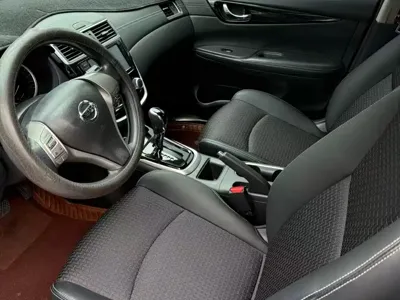 Nissan Tiida 2016, 91000 км, за 31000 CNY