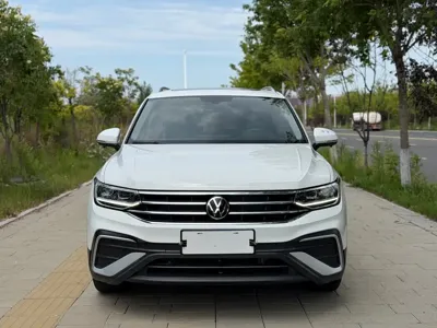 Volkswagen Tiguan L 2023, 49000 км, за 179800 CNY