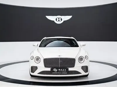 Bentley Continental 2022, 7000 км, за 2388000 CNY