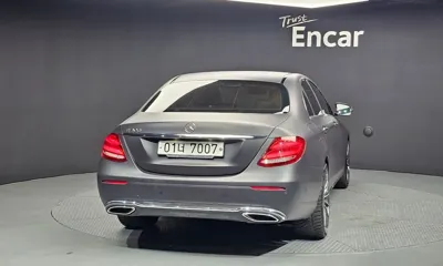 Mercedes-Benz E-Class 2017, 93403 км, за 15490000 KRW