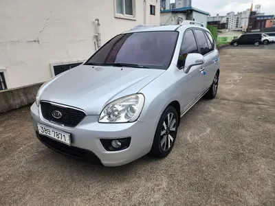 Kia Carens · 2013 год