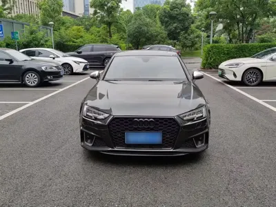Audi S4 2019, 60000 км, за 145800 CNY