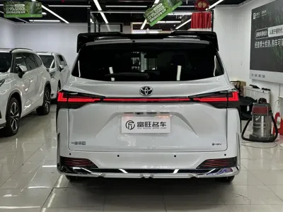 Toyota Granvia 2024, 28000 км, за 249800 CNY - фото 6