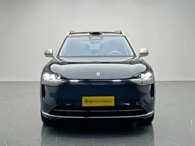 AITO 问界 AITO M9 2025, 11000 км, за 413800 CNY