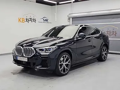 BMW X6 · 2022 год