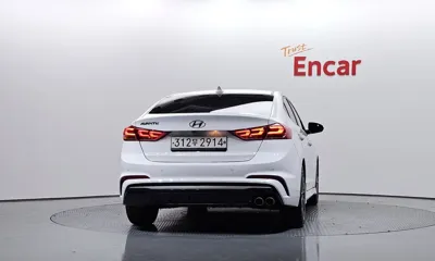 Hyundai Avante 2017, 126539 км, за 9500000 KRW