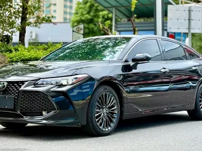 Toyota Avalon · 2020 год