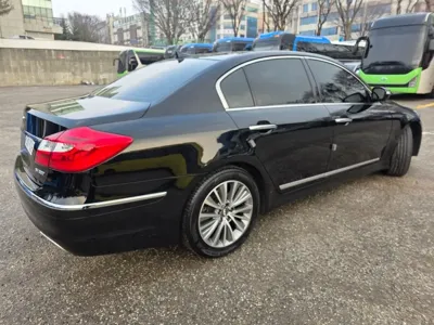 Hyundai Genesis 2013, 140717 км, за 6900000 KRW