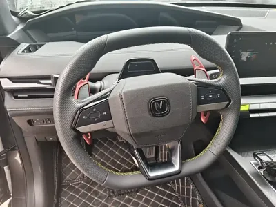 Changan UNI-V 2022, 32000 км, за 45800 CNY