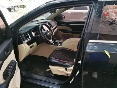 Toyota Highlander 2018, 68400 км, за 107000 CNY - фото 9