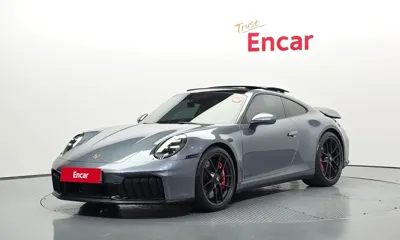 Porsche 911 · 2025 год