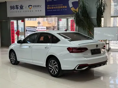 Volkswagen Lavida 2022, 33000 км, за 88800 CNY - фото 6