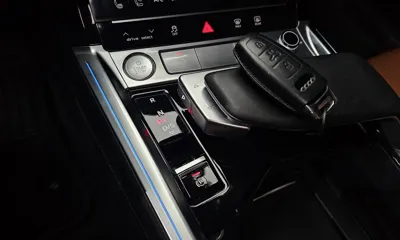 Audi e-tron 2020, 143747 км, за 38000000 KRW - фото 9