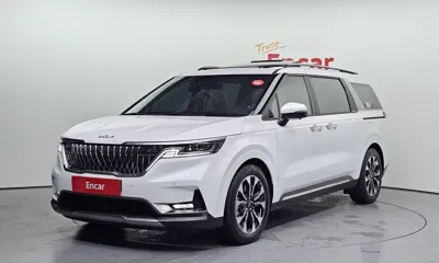 Kia Canival · 2023 год