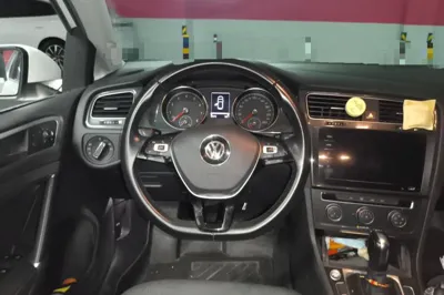 Volkswagen Golf 2020, 42500 км, за 68407.96 CNY - фото 10
