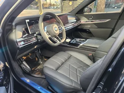 BMW 7-Series 2025, 500 км, за 104140000 KRW - фото 8