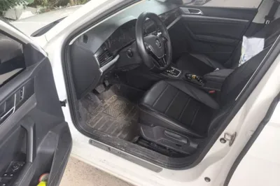 Volkswagen Lavida 2019, 40100 км, за 57733.41 CNY