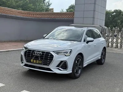 Audi Q3 · 2022 год
