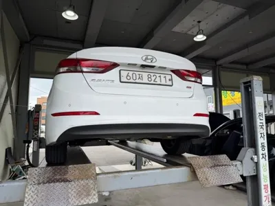 Hyundai Avante 2017, 72269 км, за 6890000 KRW - фото 2