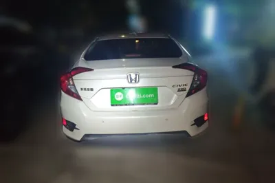 Honda Civic 2016, 60500 км, за 50549.7 CNY - фото 5