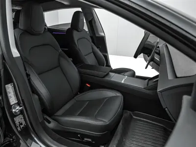 Tesla Model 3 2025, 34000 км, за 178800 CNY - фото 17