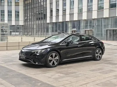 Mercedes-Benz EQE · 2025 год