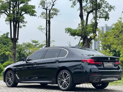 BMW 5 Series 2023, 60000 км, за 238800 CNY - фото 4