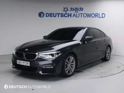 BMW 5-Series · 2017 год
