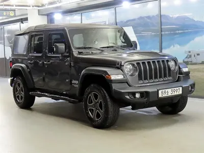 Jeep Wrangler · 2018 год