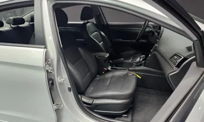 Hyundai Avante 2017, 129898 км, за 8300000 KRW - фото 10