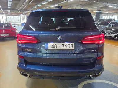 BMW X5 2023, 9300 км, за 88900000 KRW